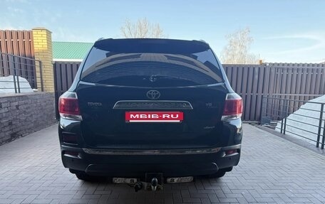 Toyota Highlander III, 2011 год, 2 500 000 рублей, 12 фотография
