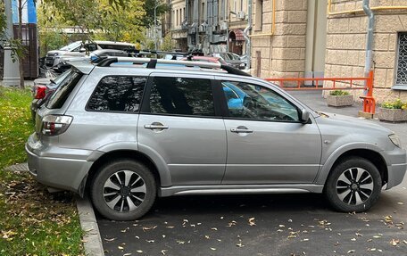 Mitsubishi Outlander III рестайлинг 3, 2006 год, 400 000 рублей, 1 фотография