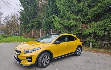 KIA XCeed I, 2021 год, 1 950 000 рублей, 3 фотография
