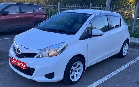 Toyota Vitz, 2012 год, 800 000 рублей, 2 фотография