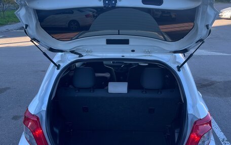 Toyota Vitz, 2012 год, 800 000 рублей, 8 фотография