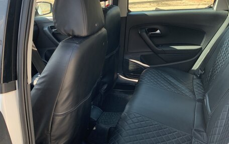 Volkswagen Polo VI (EU Market), 2013 год, 500 000 рублей, 2 фотография