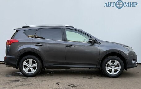 Toyota RAV4, 2013 год, 2 000 000 рублей, 4 фотография