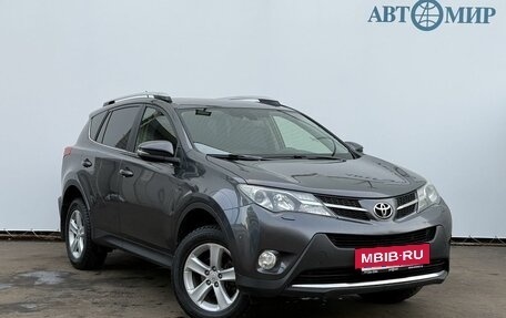 Toyota RAV4, 2013 год, 2 000 000 рублей, 3 фотография