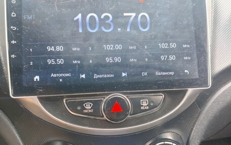 Hyundai Accent IV, 2011 год, 850 000 рублей, 3 фотография