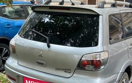 Mitsubishi Outlander III рестайлинг 3, 2006 год, 400 000 рублей, 2 фотография