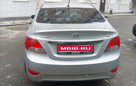 Hyundai Accent IV, 2011 год, 850 000 рублей, 12 фотография