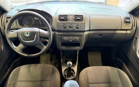 Skoda Fabia II, 2010 год, 595 000 рублей, 8 фотография