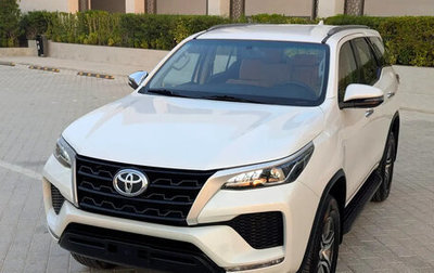 Toyota Fortuner II, 2023 год, 4 400 000 рублей, 1 фотография