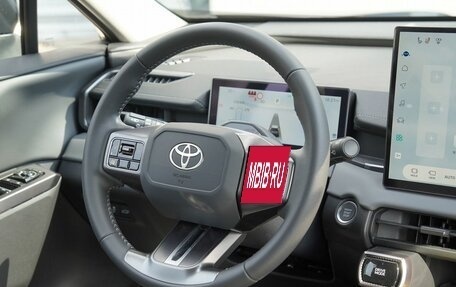 Toyota RAV4, 2026 год, 4 950 000 рублей, 28 фотография