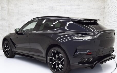 Aston Martin DBX I, 2025 год, 28 000 000 рублей, 4 фотография
