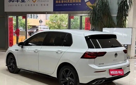 Volkswagen Golf VIII, 2023 год, 2 040 000 рублей, 6 фотография