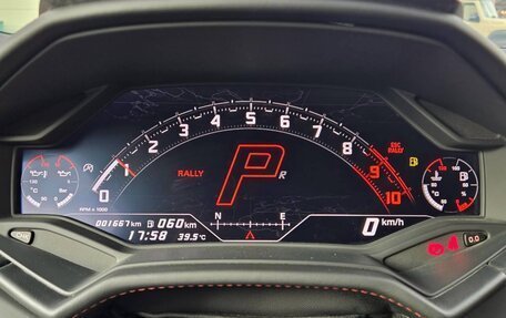 Lamborghini Huracán, 2023 год, 27 000 000 рублей, 13 фотография