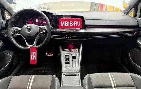 Volkswagen Golf VIII, 2023 год, 2 040 000 рублей, 8 фотография