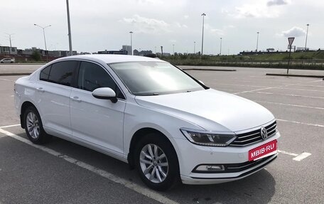 Volkswagen Passat B8 рестайлинг, 2019 год, 2 090 000 рублей, 8 фотография