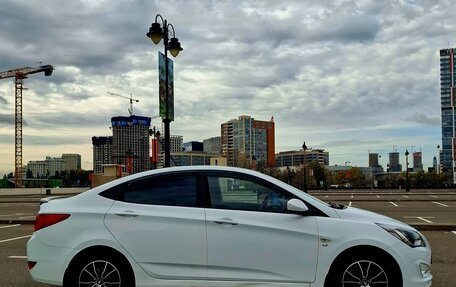 Hyundai Solaris II рестайлинг, 2014 год, 1 000 000 рублей, 3 фотография