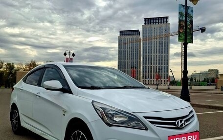 Hyundai Solaris II рестайлинг, 2014 год, 1 000 000 рублей, 2 фотография