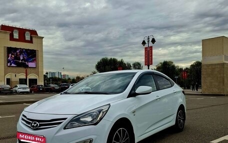 Hyundai Solaris II рестайлинг, 2014 год, 1 000 000 рублей, 7 фотография