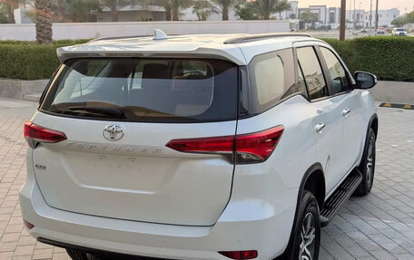 Toyota Fortuner II, 2023 год, 4 400 000 рублей, 7 фотография