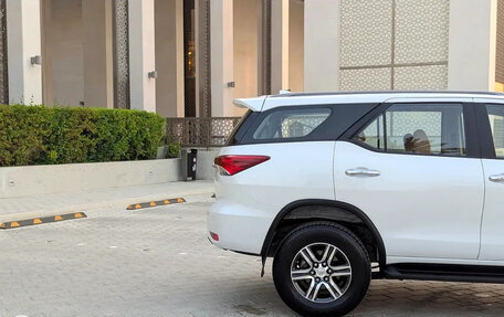 Toyota Fortuner II, 2023 год, 4 400 000 рублей, 6 фотография