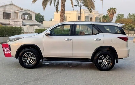 Toyota Fortuner II, 2023 год, 4 400 000 рублей, 10 фотография