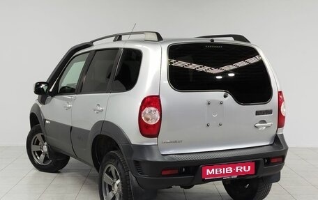 Chevrolet Niva I рестайлинг, 2017 год, 850 000 рублей, 7 фотография