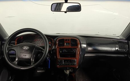 Hyundai Sonata IV рестайлинг, 2004 год, 220 000 рублей, 10 фотография
