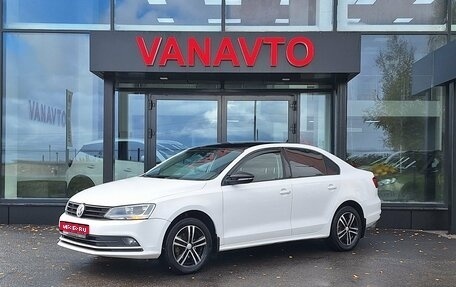 Volkswagen Jetta VI, 2015 год, 1 015 000 рублей, 1 фотография