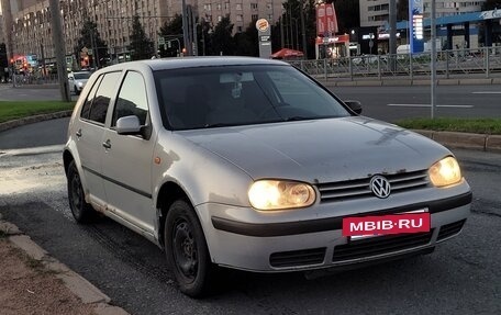 Volkswagen Golf IV, 1998 год, 220 000 рублей, 2 фотография