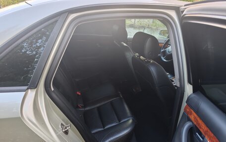 Audi A4, 2004 год, 749 000 рублей, 18 фотография