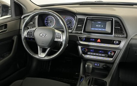 Hyundai Sonata VII, 2019 год, 1 920 000 рублей, 10 фотография