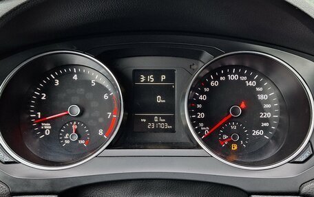 Volkswagen Jetta VI, 2015 год, 1 015 000 рублей, 14 фотография