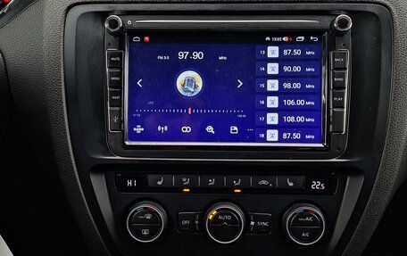 Volkswagen Jetta VI, 2015 год, 1 015 000 рублей, 13 фотография