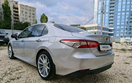 Toyota Camry, 2018 год, 2 635 000 рублей, 4 фотография
