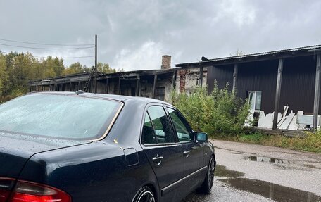 Mercedes-Benz E-Класс, 1998 год, 495 000 рублей, 5 фотография