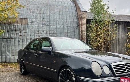 Mercedes-Benz E-Класс, 1998 год, 495 000 рублей, 7 фотография
