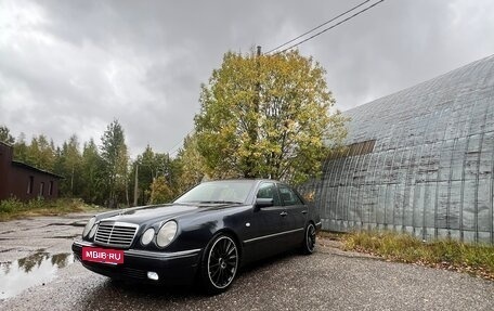 Mercedes-Benz E-Класс, 1998 год, 495 000 рублей, 4 фотография