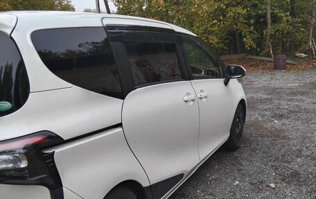 Toyota Sienta II, 2017 год, 1 380 000 рублей, 5 фотография