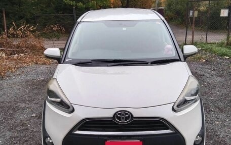 Toyota Sienta II, 2017 год, 1 380 000 рублей, 2 фотография