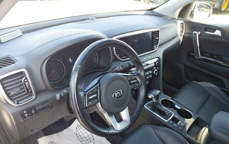 KIA Sportage IV рестайлинг, 2021 год, 2 840 000 рублей, 6 фотография