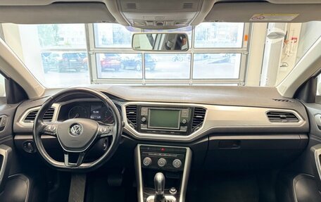 Volkswagen T-Roc I, 2020 год, 2 300 000 рублей, 8 фотография