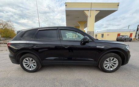 Volkswagen Touareg III, 2018 год, 4 300 000 рублей, 4 фотография