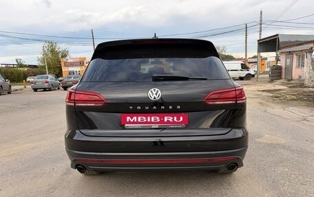 Volkswagen Touareg III, 2018 год, 4 300 000 рублей, 6 фотография