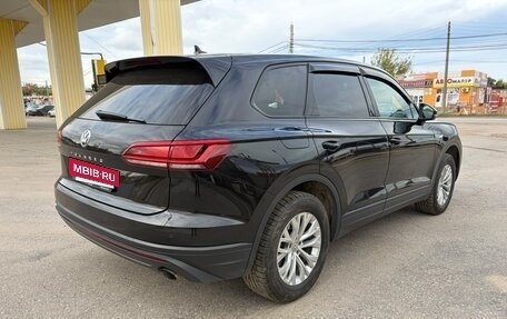 Volkswagen Touareg III, 2018 год, 4 300 000 рублей, 5 фотография