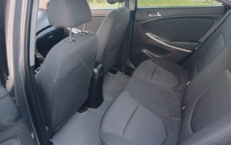 Hyundai Solaris II рестайлинг, 2013 год, 750 000 рублей, 8 фотография