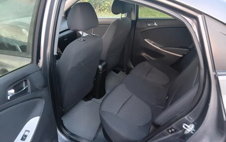 Hyundai Solaris II рестайлинг, 2013 год, 750 000 рублей, 6 фотография