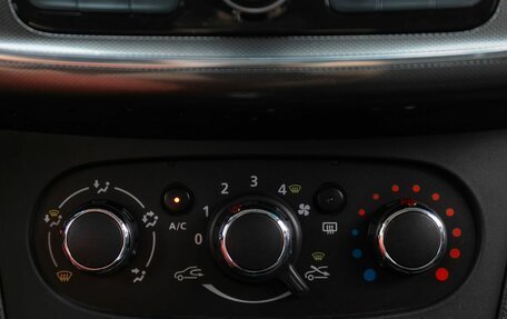 Renault Logan II, 2018 год, 1 190 000 рублей, 17 фотография
