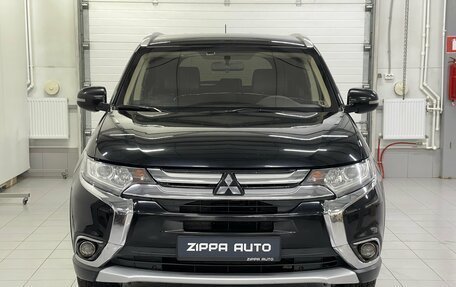 Mitsubishi Outlander III рестайлинг 3, 2015 год, 1 689 000 рублей, 2 фотография