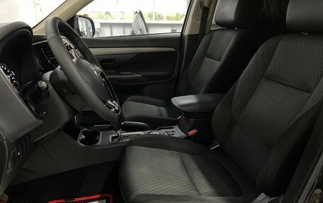 Mitsubishi Outlander III рестайлинг 3, 2015 год, 1 689 000 рублей, 19 фотография