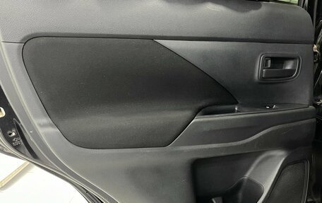 Mitsubishi Outlander III рестайлинг 3, 2015 год, 1 689 000 рублей, 20 фотография